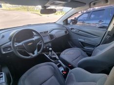 CHEVROLET ONIX 1.4 MPFI LTZ 8V 2015/2015 HUBNER MULTIMARCAS FARROUPILHA / Carros no Vale