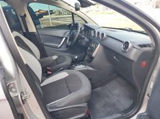 CITROËN C3 1.6 EXCLUSIVE BVA 16V 2013/2014 HUBNER MULTIMARCAS FARROUPILHA / Carros no Vale