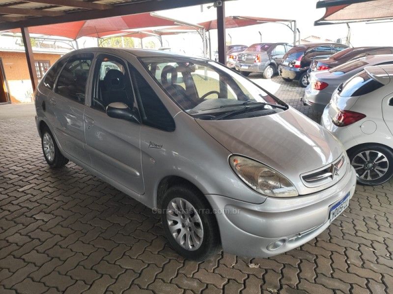 CITROËN XSARA 2.0 I PICASSO GLX 16V 2003/2003 HUBNER MULTIMARCAS FARROUPILHA / Carros no Vale