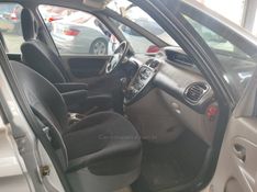CITROËN XSARA 2.0 I PICASSO GLX 16V 2003/2003 HUBNER MULTIMARCAS FARROUPILHA / Carros no Vale