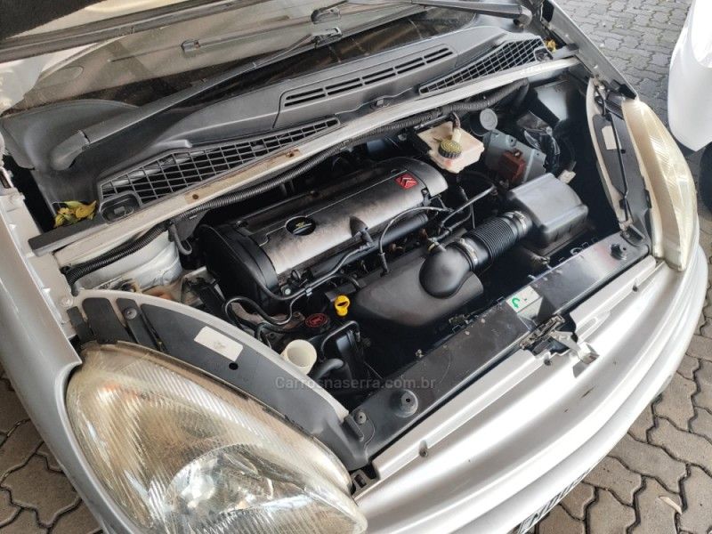 CITROËN XSARA 2.0 I PICASSO GLX 16V 2003/2003 HUBNER MULTIMARCAS FARROUPILHA / Carros no Vale