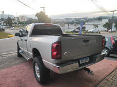 DODGE RAM 5.9 2500 SLT 4X4 CD I6 24V TURBO 2007/2008 HUBNER MULTIMARCAS FARROUPILHA / Carros no Vale