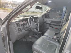 DODGE RAM 5.9 2500 SLT 4X4 CD I6 24V TURBO 2007/2008 HUBNER MULTIMARCAS FARROUPILHA / Carros no Vale