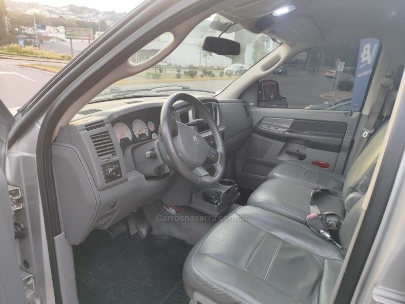 DODGE RAM 5.9 2500 SLT 4X4 CD I6 24V TURBO 2007/2008 HUBNER MULTIMARCAS FARROUPILHA / Carros no Vale