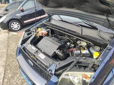 FORD ECOSPORT 1.6 XL 8V 2003/2004 HUBNER MULTIMARCAS FARROUPILHA / Carros no Vale