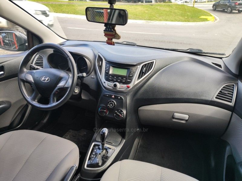 HYUNDAI HB20S 1.6 PREMIUM 16V 2014/2014 HUBNER MULTIMARCAS FARROUPILHA / Carros no Vale