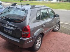 HYUNDAI TUCSON 2.0 MPFI GLS 16V 143CV 2WD 2014/2015 HUBNER MULTIMARCAS FARROUPILHA / Carros no Vale