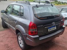 HYUNDAI TUCSON 2.0 MPFI GLS 16V 143CV 2WD 2014/2015 HUBNER MULTIMARCAS FARROUPILHA / Carros no Vale