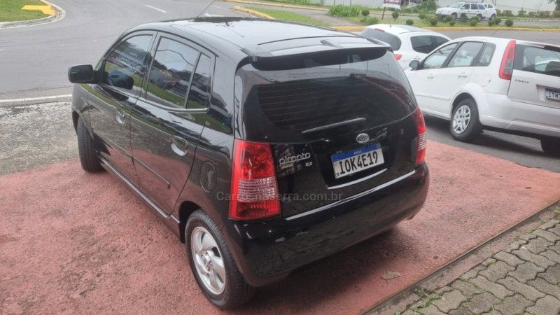 KIA PICANTO 1.0 EX 12V 2012/2013 HUBNER MULTIMARCAS FARROUPILHA / Carros no Vale