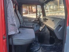MERCEDES-BENZ 710 2010/2010 HUBNER MULTIMARCAS FARROUPILHA / Carros no Vale