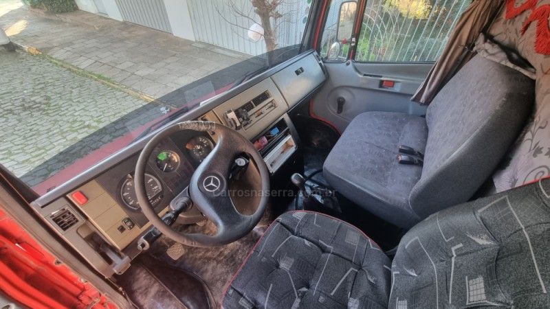 MERCEDES-BENZ 710 2010/2010 HUBNER MULTIMARCAS FARROUPILHA / Carros no Vale