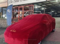 RENAULT FLUENCE 2.0 DYNAMIQUE 16V 2011/2012 HUBNER MULTIMARCAS FARROUPILHA / Carros no Vale