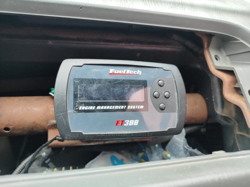 SUZUKI VITARA 2.0 JLX 4X4 V6 2001/2001 HUBNER MULTIMARCAS FARROUPILHA / Carros no Vale