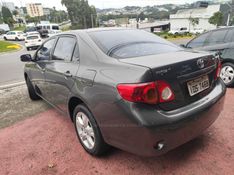 TOYOTA COROLLA 1.8 XEI 16V 2009/2009 HUBNER MULTIMARCAS FARROUPILHA / Carros no Vale