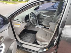 TOYOTA COROLLA 1.8 XEI 16V 2009/2009 HUBNER MULTIMARCAS FARROUPILHA / Carros no Vale