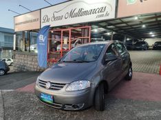 VOLKSWAGEN FOX 1.0 MI CITY 8V 2004/2004 HUBNER MULTIMARCAS FARROUPILHA / Carros no Vale