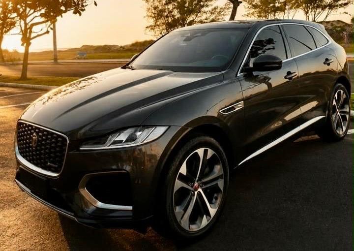 JAGUAR F-PACE 3.0 P340 MHEV R-DYNAMIC SE AWD AUTOMÁTICO 2022/2023 FÁBIO BERNARDES PORTO ALEGRE / Carros no Vale