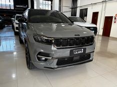 JEEP COMMANDER 2.0 HURRICANE 4 TURBO GASOLINA BLACKHAWK AT9 2024/2025 FÁBIO BERNARDES PORTO ALEGRE / Carros no Vale