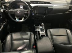 TOYOTA HILUX 2.7 SRV 4X4 CD 16V FLEX 4P AUTOMÁTICO 2019/2020 FÁBIO BERNARDES PORTO ALEGRE / Carros no Vale