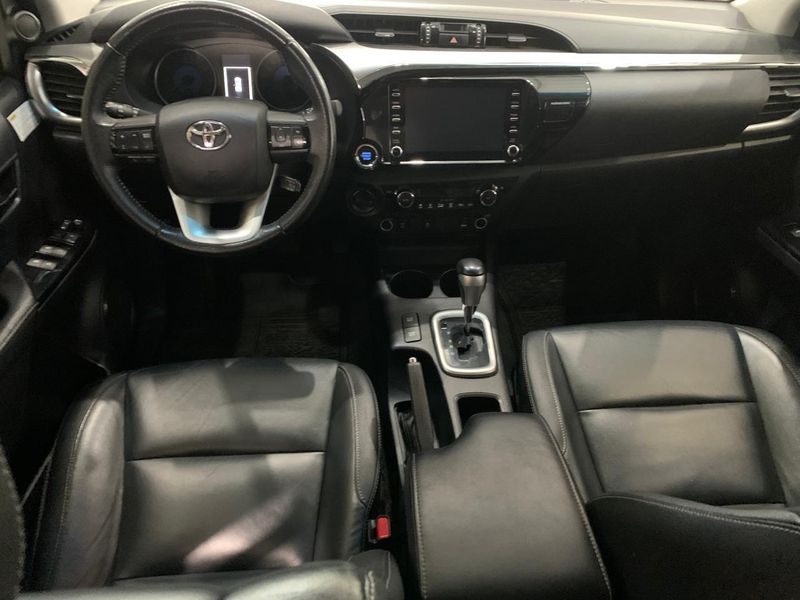 TOYOTA HILUX 2.7 SRV 4X4 CD 16V FLEX 4P AUTOMÁTICO 2019/2020 FÁBIO BERNARDES PORTO ALEGRE / Carros no Vale TOYOTA HILUX 2.7 SRV 4X4 CD 16V FLEX 4P AUTOMÁTICO 2019/2020 FÁBIO BERNARDES PORTO ALEGRE / Carros no Vale