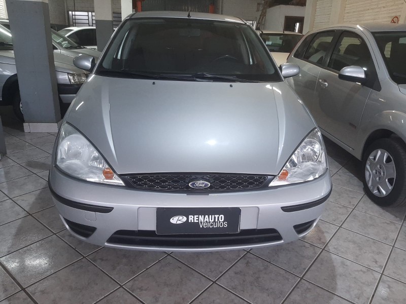 FORD FOCUS 1.6 /2008 RENAUTO VEÍCULOS LAJEADO / Carros no Vale FORD FOCUS 1.6 /2008 RENAUTO VEÍCULOS LAJEADO / Carros no Vale