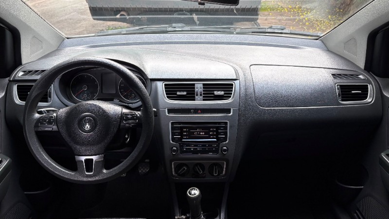 VOLKSWAGEN FOX 1.0 2013/2014 ESTAÇÃO DO CARRO ESTRELA / Carros no Vale