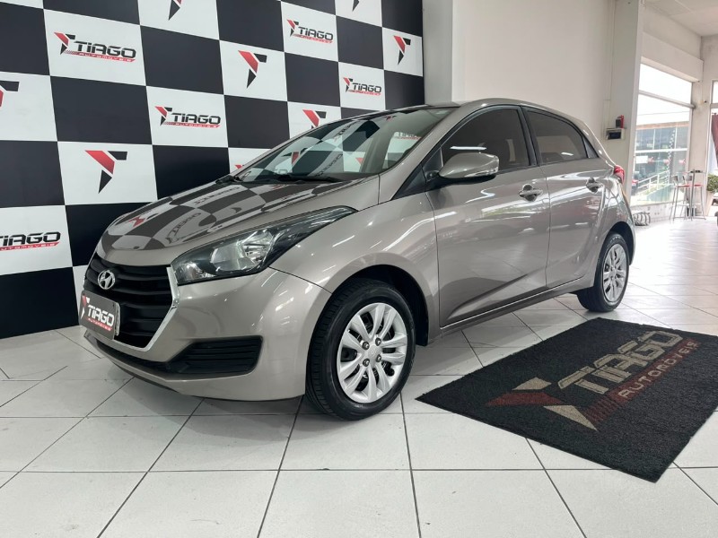 HYUNDAI HB20 1.6 CONFORT 2018/2018 TIAGO AUTOMÓVEIS VENÂNCIO AIRES / Carros no Vale