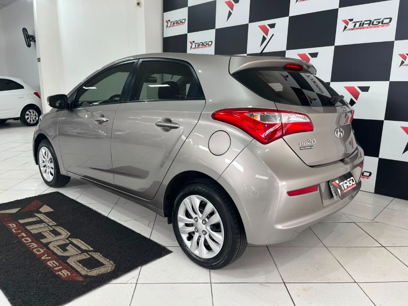 HYUNDAI HB20 1.6 CONFORT 2018/2018 TIAGO AUTOMÓVEIS VENÂNCIO AIRES / Carros no Vale