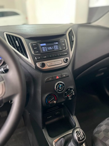 HYUNDAI HB20 1.6 CONFORT 2018/2018 TIAGO AUTOMÓVEIS VENÂNCIO AIRES / Carros no Vale