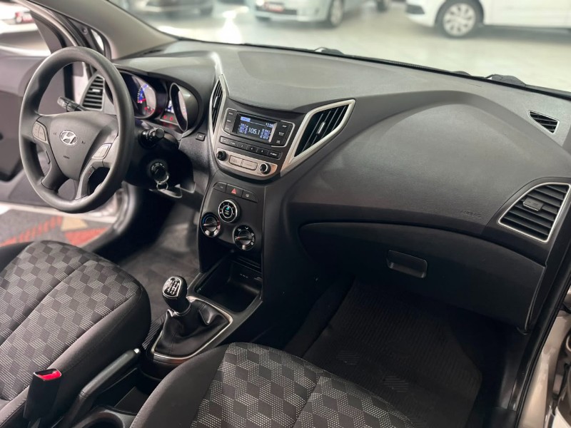 HYUNDAI HB20 1.6 CONFORT 2018/2018 TIAGO AUTOMÓVEIS VENÂNCIO AIRES / Carros no Vale