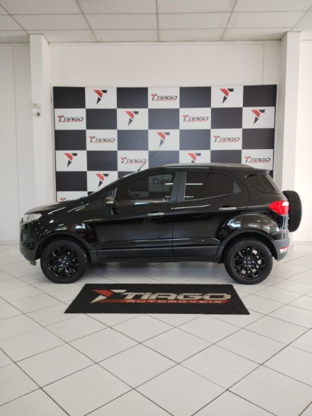 FORD ECOSPORT FREESTYLE 1.6 16V FLEX 5P 2017/2017 TIAGO AUTOMÓVEIS VENÂNCIO AIRES / Carros no Vale