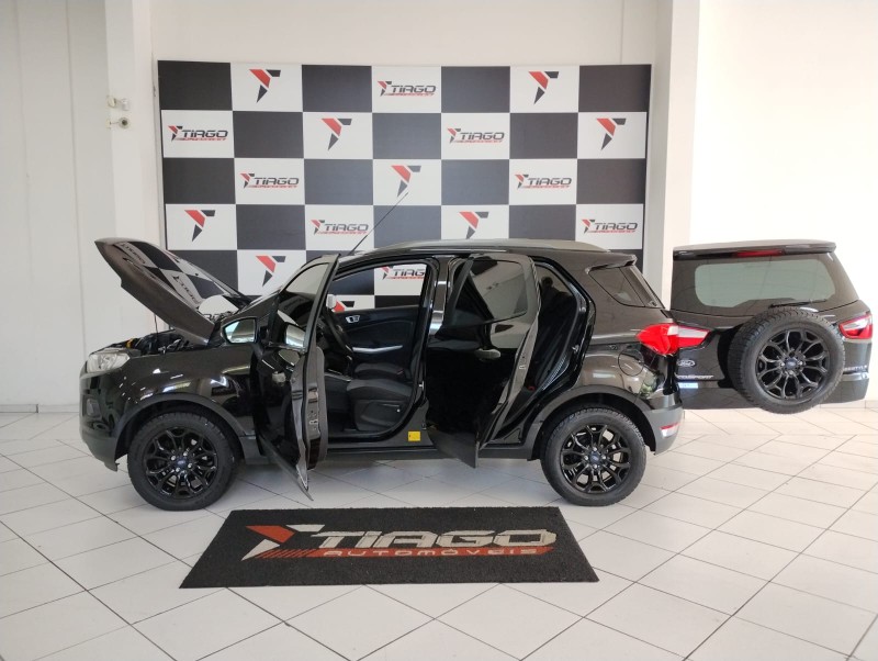 FORD ECOSPORT FREESTYLE 1.6 16V FLEX 5P 2017/2017 TIAGO AUTOMÓVEIS VENÂNCIO AIRES / Carros no Vale