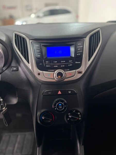 HYUNDAI HB20 1.6 CONFORT 2013/2013 TIAGO AUTOMÓVEIS VENÂNCIO AIRES / Carros no Vale