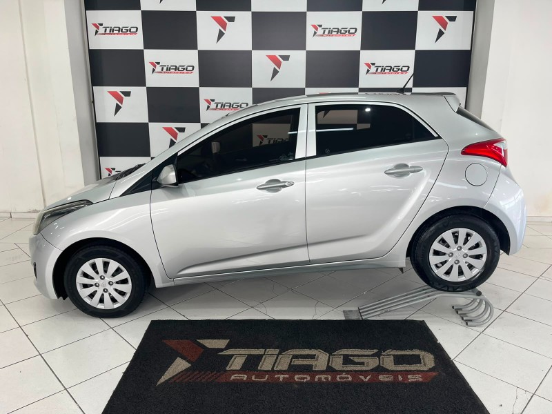 HYUNDAI HB20 1.6 CONFORT 2013/2013 TIAGO AUTOMÓVEIS VENÂNCIO AIRES / Carros no Vale