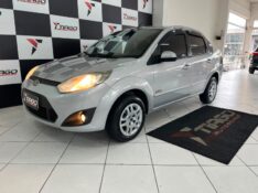 FORD FIESTA 1.6 MPI CLASS SEDAN 8V 2012/2012 TIAGO AUTOMÓVEIS VENÂNCIO AIRES / Carros no Vale