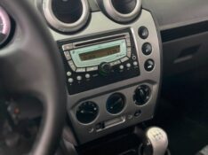 FORD FIESTA 1.6 MPI CLASS SEDAN 8V 2012/2012 TIAGO AUTOMÓVEIS VENÂNCIO AIRES / Carros no Vale