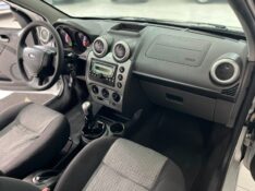 FORD FIESTA 1.6 MPI CLASS SEDAN 8V 2012/2012 TIAGO AUTOMÓVEIS VENÂNCIO AIRES / Carros no Vale