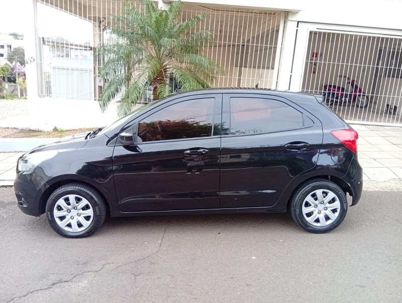 FORD KA 1.0 SE 2017/2018 ALTERNATIVA VEÍCULOS LAJEADO / Carros no Vale