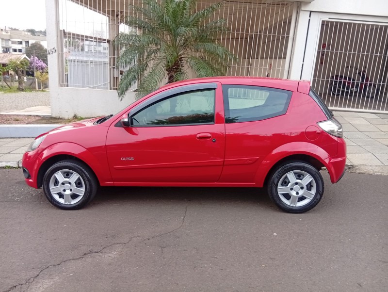 FORD KA 1.0 FLEX 2012/2013 ALTERNATIVA VEÍCULOS LAJEADO / Carros no Vale