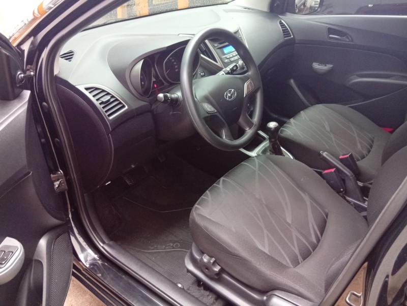 HYUNDAI HB20 COMF 1.0 2014/2014 ALTERNATIVA VEÍCULOS LAJEADO / Carros no Vale