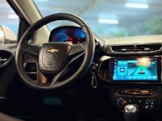 CHEVROLET ONIX 1.4 LT 8V 2012/2013 MALAGGI VEÍCULOS ENCANTADO / Carros no Vale