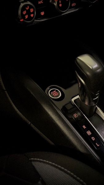 NISSAN KICKS 1.6 16V FLEX SV 4P XTRONIC 2019/2020 MALAGGI VEÍCULOS ENCANTADO / Carros no Vale