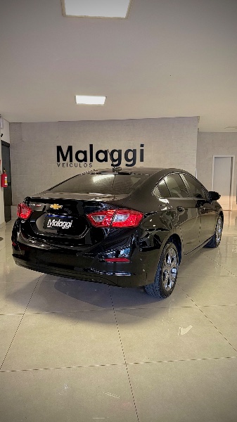 CHEVROLET CRUZE 1.4 LT TURBO 2021/2022 MALAGGI VEÍCULOS ENCANTADO / Carros no Vale