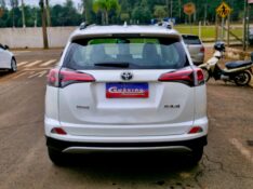 TOYOTA RAV4 2.0 4X2 16V GASOLINA 4P AUTOMÁTICO 2018/2018 CRUZEIRO MULTIMARCAS CRUZEIRO DO SUL / Carros no Vale