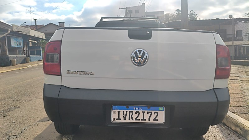 VOLKSWAGEN SAVEIRO 1.6 MI CS 8V FLEX 2P MANUAL G.VI 2014/2015 ADRIANO VEÍCULOS CRUZEIRO DO SUL / Carros no Vale