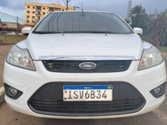 FORD FOCUS SEDAN FOCUS SEDAN 2.0 FLEX 4P AUT. 2011/2012 ADRIANO VEÍCULOS CRUZEIRO DO SUL / Carros no Vale