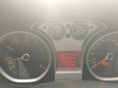 FORD FOCUS SEDAN FOCUS SEDAN 2.0 FLEX 4P AUT. 2011/2012 ADRIANO VEÍCULOS CRUZEIRO DO SUL / Carros no Vale