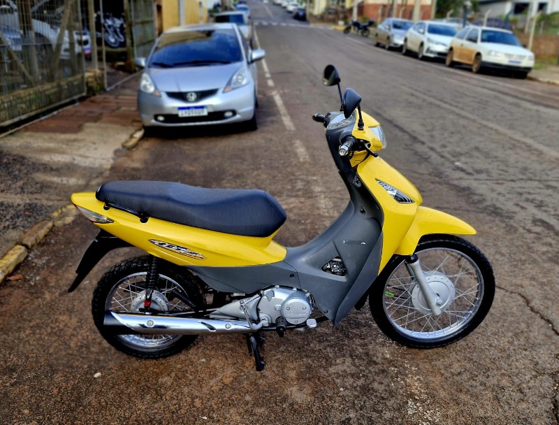 HONDA MOTOS BIZ 125 ES 2008/2008 CRUZEIRO MULTIMARCAS CRUZEIRO DO SUL / Carros no Vale