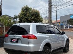 MITSUBISHI PAJERO DAKAR 3.2 HPE 4X4 7 LUGARES 16V TURBO INTERCOOLER DIESEL 4P AUTOMÁTICO /2010 NEURI VEÍCULOS LAJEADO / Carros no Vale