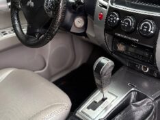 MITSUBISHI PAJERO DAKAR 3.2 HPE 4X4 7 LUGARES 16V TURBO INTERCOOLER DIESEL 4P AUTOMÁTICO /2010 NEURI VEÍCULOS LAJEADO / Carros no Vale
